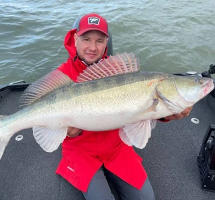 База Ковчег. Павел Панин, судак 7 кг